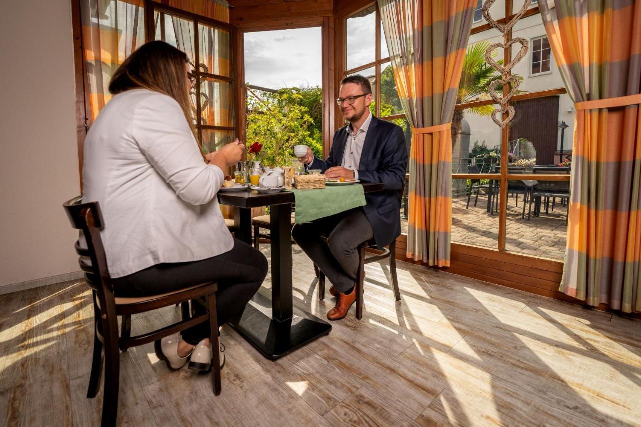 Hotel Reussischer Hof Schmölln Dış mekan fotoğraf