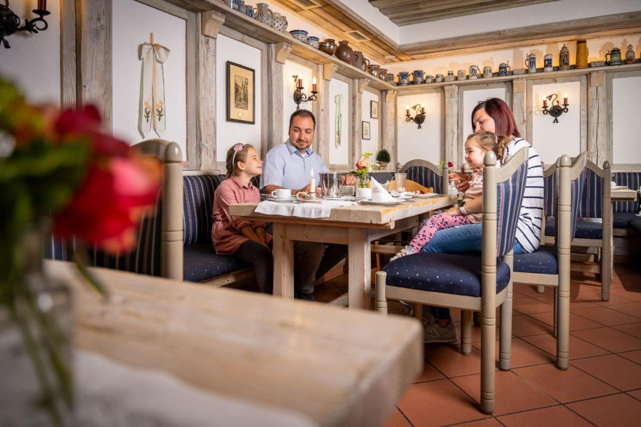 Hotel Reussischer Hof Schmölln Dış mekan fotoğraf