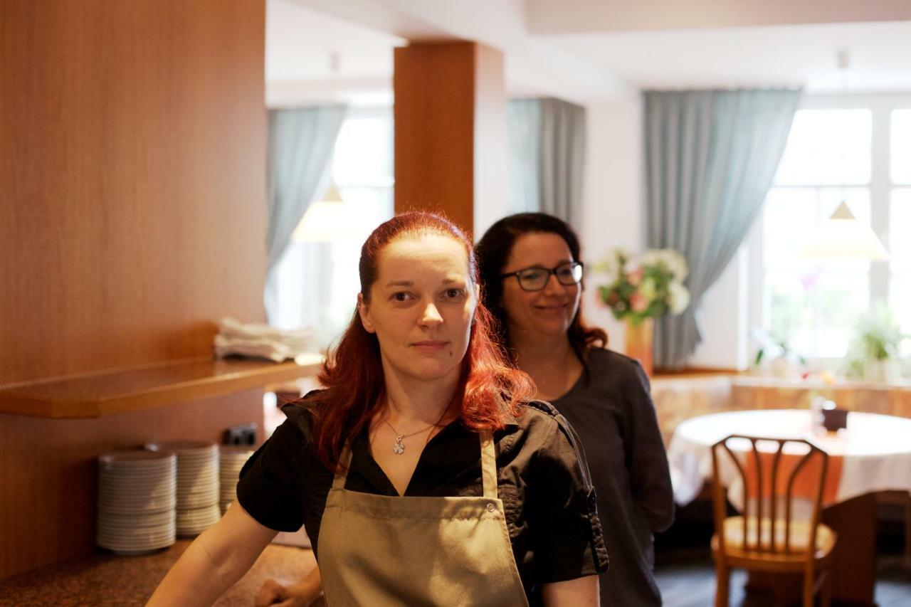 Hotel Reussischer Hof Schmölln Dış mekan fotoğraf